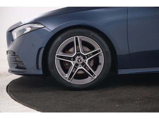 Mercedes-Benz A-Klasse 200 Business Solution AMG Upgrade Automaat, Panorama, ActivLease financial lease