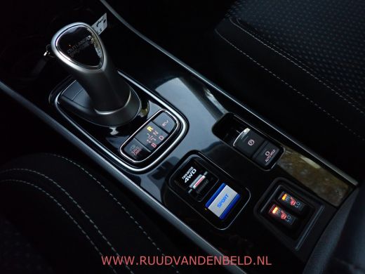 Mitsubishi Outlander 2.4 PHEV Pure KEYLESS/TREKHAAK/CAMERA/CARPLAY ActivLease financial lease