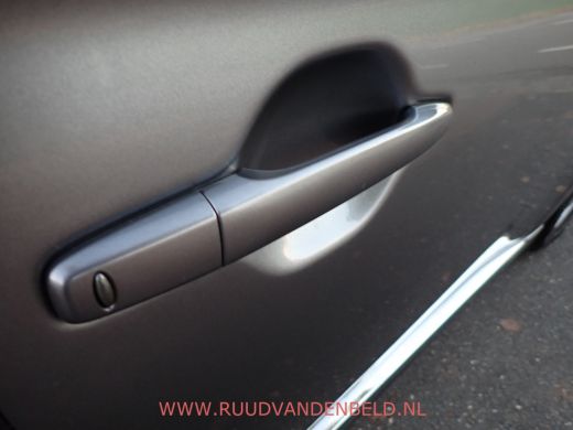 Mitsubishi Outlander 2.4 PHEV Pure KEYLESS/TREKHAAK/CAMERA/CARPLAY ActivLease financial lease