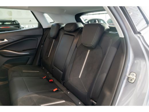 Opel Grandland 1.6 Turbo 300PK Plug-In Hybrid 4x4 GSe | Alcantara | El. Achterklep | Camera | Stoel & Stuurverwa... ActivLease financial lease