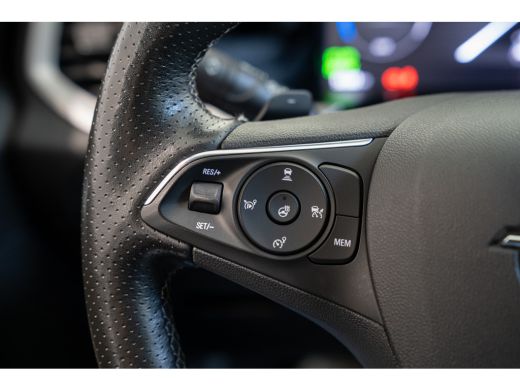 Opel Grandland 1.6 Turbo 300PK Plug-In Hybrid 4x4 GSe | Alcantara | El. Achterklep | Camera | Stoel & Stuurverwa... ActivLease financial lease
