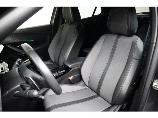 Peugeot 2008 1.2 PureTech Allure Pack Virtueel Dashboard | Carplay | Camera | Cruise | Climate | Leder/Stof | ... ActivLease financial lease