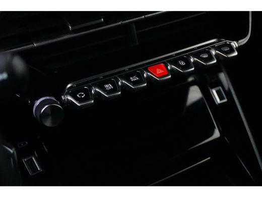 Peugeot 2008 1.2 PureTech Allure Pack Virtueel Dashboard | Carplay | Camera | Cruise | Climate | Leder/Stof | ... ActivLease financial lease