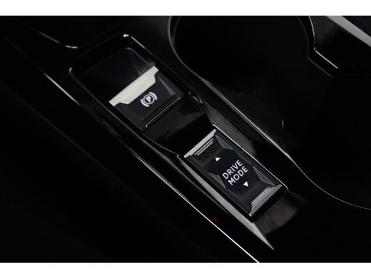 Peugeot 2008 1.2 PureTech Allure Pack Virtueel Dashboard | Carplay | Camera | Cruise | Climate | Leder/Stof | ... ActivLease financial lease