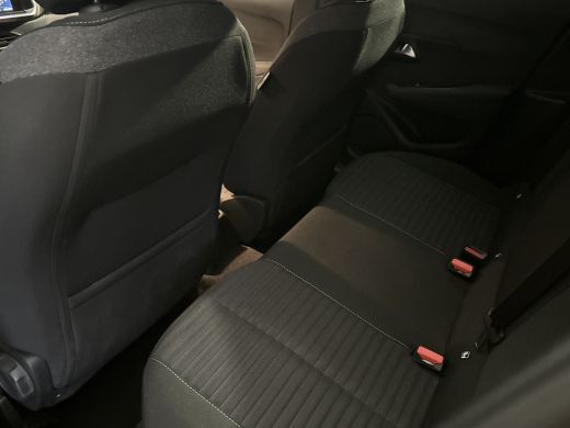 Peugeot 208 1.2 PureTech Style | Navigatie | Achteruitrijcamera | | Achterspoiler | Achteruitrijcamera | Airco ActivLease financial lease