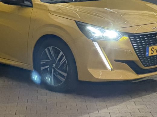 Peugeot 208 1.2 PureTech Style | Navigatie | Achteruitrijcamera | | Achterspoiler | Achteruitrijcamera | Airco ActivLease financial lease