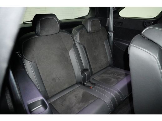 Peugeot 5008 1.2 Hybrid 136 GT Camera | Adaptieve Cruise | Stoel & Stuurverwarming | Climate | 19" Lichtmetaal... ActivLease financial lease