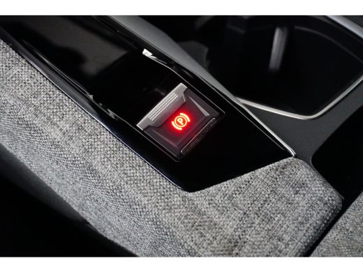 Peugeot 5008 1.2 Hybrid 136 GT Camera | Adaptieve Cruise | Stoel & Stuurverwarming | Climate | 19" Lichtmetaal... ActivLease financial lease