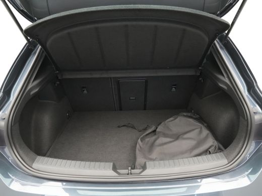 Seat Leon 1.4 TSI eHybrid PHEV 204pk FR Business Intense Panorama Navigatie Stoel/stuurverwarming Keyless A... ActivLease financial lease