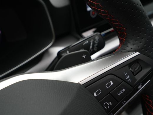 Seat Leon 1.4 TSI eHybrid PHEV 204pk FR Business Intense Panorama Navigatie Stoel/stuurverwarming Keyless A... ActivLease financial lease