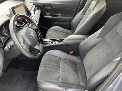 Toyota C-HR 2.0 Hybrid GR-Sport | Trekhaak | Navigatie | Stoelverwarming | 19 inch LM-velgen | ActivLease financial lease