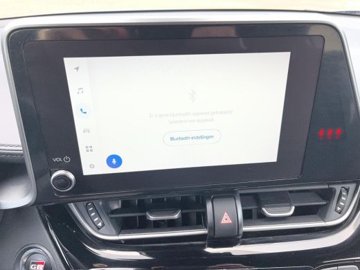 Toyota C-HR 2.0 Hybrid GR-Sport | Trekhaak | Navigatie | Stoelverwarming | 19 inch LM-velgen | ActivLease financial lease