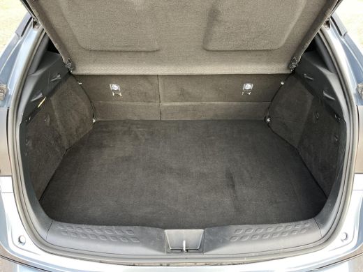 Toyota C-HR 2.0 Hybrid GR-Sport | Trekhaak | Navigatie | Stoelverwarming | 19 inch LM-velgen | ActivLease financial lease