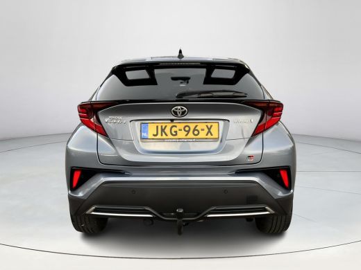 Toyota C-HR 2.0 Hybrid GR-Sport | Trekhaak | Navigatie | Stoelverwarming | 19 inch LM-velgen | ActivLease financial lease