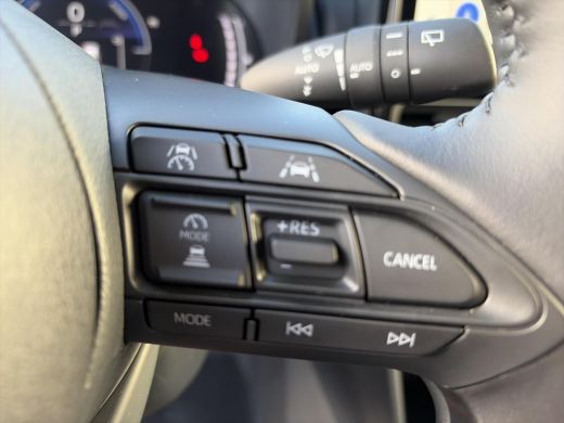 Toyota Yaris Cross 1.5 Hybrid 115 Dynamic Comfort Pack ActivLease financial lease