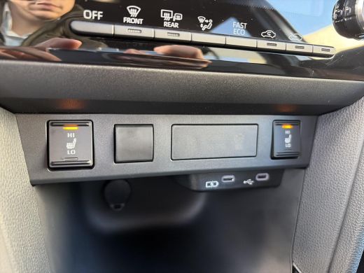 Toyota Yaris Cross 1.5 Hybrid 115 Dynamic Comfort Pack ActivLease financial lease