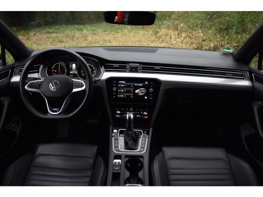 Volkswagen Passat Variant GTE 218PK DSG HYBRID GTE BUSINESS LEDER/CAMERA/IQ-LIGHT ActivLease financial lease