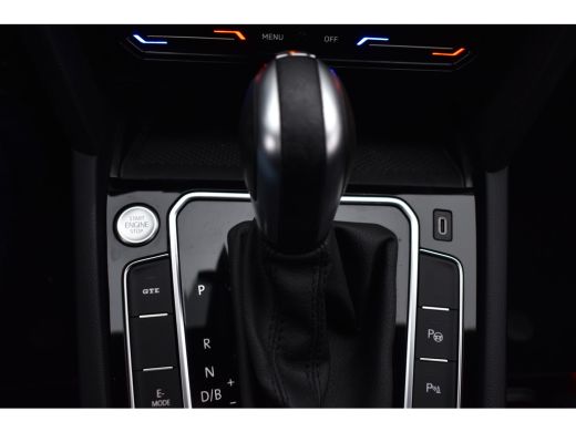 Volkswagen Passat Variant GTE 218PK DSG HYBRID GTE BUSINESS LEDER/CAMERA/IQ-LIGHT ActivLease financial lease