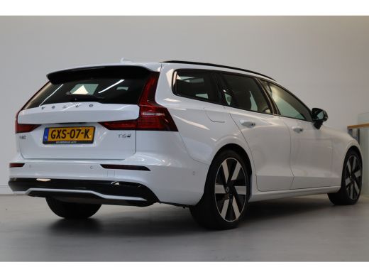 Volvo  V60 T6 350PK Ultra Dark 360&deg; | Trekhaak | Stoel&Stuur Verw. | 19'' | Panoramadak | Adap Cruise ActivLease financial lease