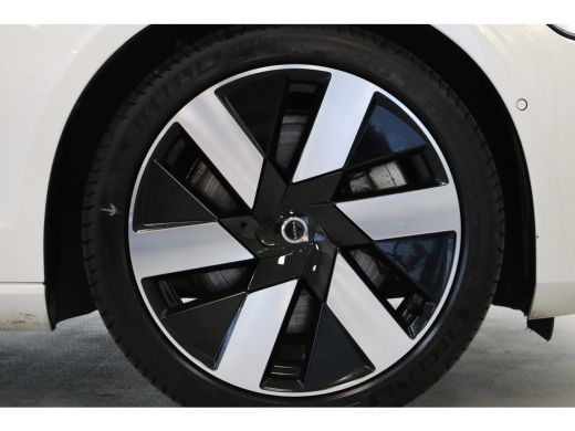 Volvo  V60 T6 350PK Ultra Dark 360&deg; | Trekhaak | Stoel&Stuur Verw. | 19'' | Panoramadak | Adap Cruise ActivLease financial lease