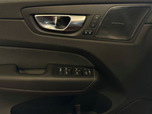 Volvo  XC60 2.0 T6 350PK PHEV AWD PLUS DARK + LONG RANGE PANO HARMAN-KARDON 360CAM ELEK.KLEP STUUR/STOEL VERW... ActivLease financial lease