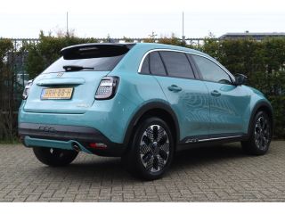 Fiat 600 1.2 Hybrid La Prima | Adapt. Cruise | Stoelverwarming | Massage | Carplay | Leder | Elektr. klep ...