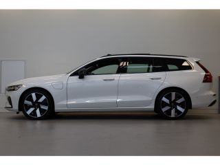 Volvo  V60 T6 350PK Ultra Dark 360&deg; | Trekhaak | Stoel&Stuur Verw. | 19'' | Panoramadak | Adap Cruise