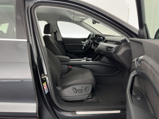 Audi e-tron 50 Quattro *ELECTRO-MOTOR AUDIBLE* Launch edition 71 kWh [ 3-Fase ] {SOH-100%} (INCL-BTW) Aut. *F... ActivLease financial lease