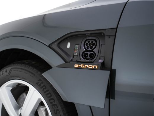 Audi e-tron 50 Quattro Launch edition 71 kWh (⚠️) [ 3-Fase ] {SOH-100%} (INCL-BTW) Aut. *FULL-LED | DIGI-COCK... ActivLease financial lease