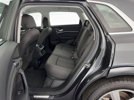 Audi e-tron 50 Quattro *ELECTRO-MOTOR AUDIBLE* Launch edition 71 kWh [ 3-Fase ] {SOH-100%} (INCL-BTW) Aut. *F... ActivLease financial lease