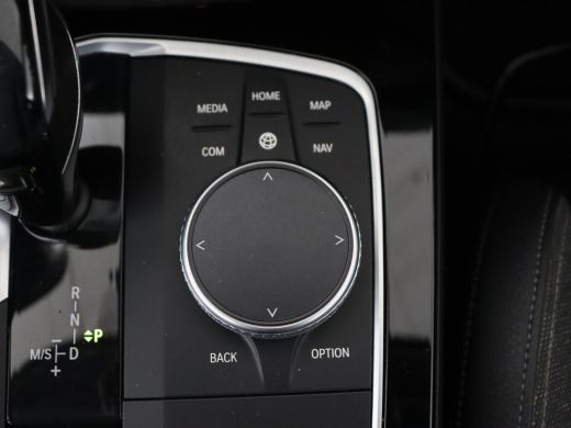 BMW 1 Serie 118i Executive | Sport Line | Carplay | Sportstoelen | Full LED | Live Cockpit | Navigatie | Clim... ActivLease financial lease