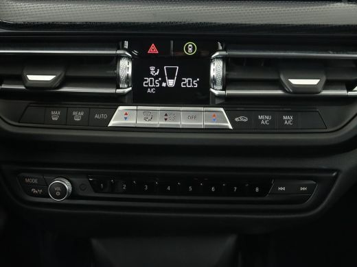 BMW 1 Serie 118i Executive | Sport Line | Carplay | Sportstoelen | Full LED | Live Cockpit | Navigatie | Clim... ActivLease financial lease