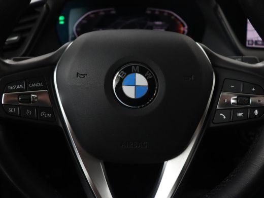 BMW 1 Serie 118i Executive | Sport Line | Carplay | Sportstoelen | Full LED | Live Cockpit | Navigatie | Clim... ActivLease financial lease