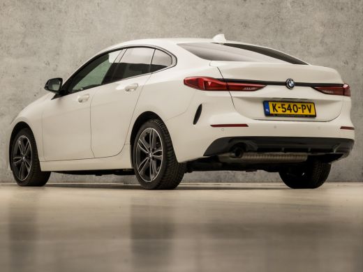 BMW 2 Serie Gran Coup&eacute; 218i Sport Automaat (APPLE CARPLAY, M STUUR, GROOT NAVI, LEDER, GETINT GLAS, SFEERVERL... ActivLease financial lease