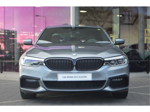 BMW 5 Serie 520i High Executive M Sport Automaat / M Sportonderstel / Adaptieve LED / Parking Assistant Plus ... ActivLease financial lease