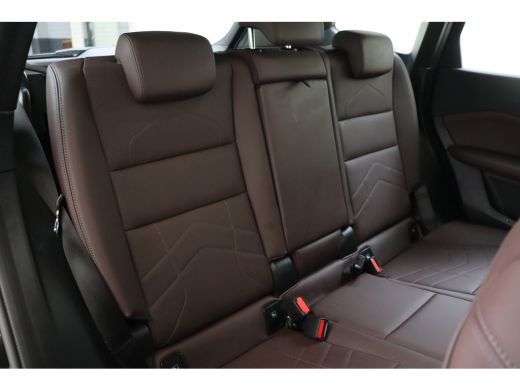 BMW iX1 xDrive30 M Sport / Sportstoelen / Achteruitrijcamera / M Adaptief onderstel / Harman-Kardon / Sto... ActivLease financial lease