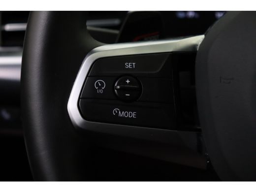 BMW iX1 xDrive30 M Sport / Sportstoelen / Achteruitrijcamera / M Adaptief onderstel / Harman-Kardon / Sto... ActivLease financial lease