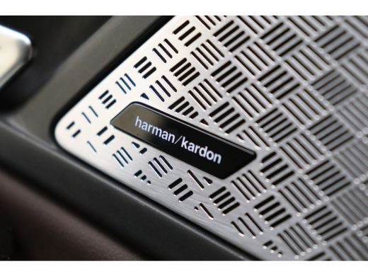 BMW iX1 xDrive30 M Sport / Sportstoelen / Achteruitrijcamera / M Adaptief onderstel / Harman-Kardon / Sto... ActivLease financial lease