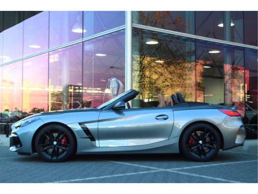 BMW Z4 Roadster M40i High Executive M Sport Automaat / Achteruitrijcamera / M Sportstoelen / M Adaptief ... ActivLease financial lease