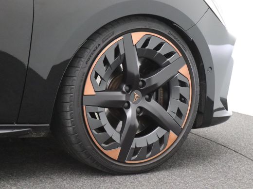 CUPRA Leon Sportstourer 1.4 e-Hybrid VZ Black Edition 245PK DSG Pano-schuifdak, SOH 91%, leder, achteruitrijcamera, super... ActivLease financial lease