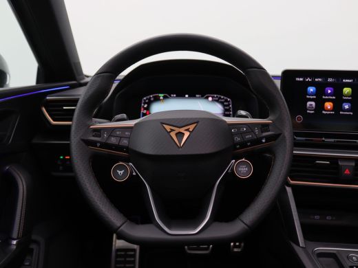 CUPRA Leon Sportstourer 1.4 e-Hybrid VZ Black Edition 245PK DSG Pano-schuifdak, SOH 91%, leder, achteruitrijcamera, super... ActivLease financial lease