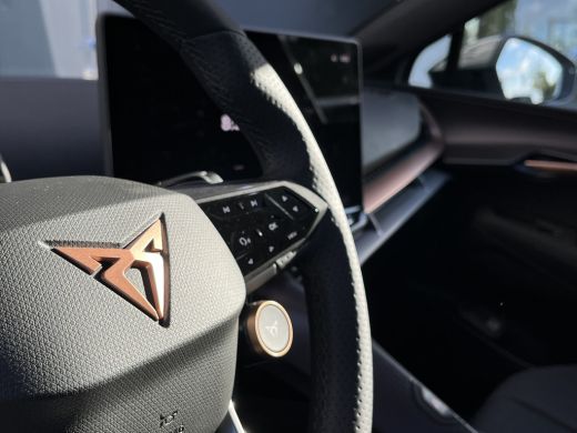 CUPRA Tavascan Essential Elektromotor 210 kW / 286 pk SUV Elektrische aandrijving ActivLease financial lease