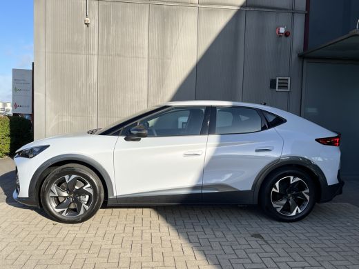 CUPRA Tavascan Essential Elektromotor 210 kW / 286 pk SUV Elektrische aandrijving ActivLease financial lease