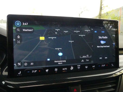 Ford Focus 1.0 EcoBoost Hybrid 125PK ST Line X | PANORAMADAK | STOEL+STUUR+VOORRUITVERWARMING | ADAPTIEVE CR... ActivLease financial lease