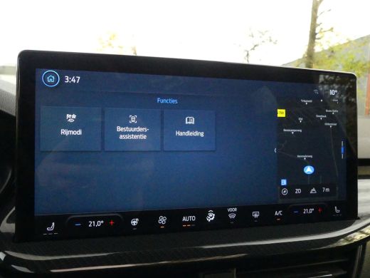 Ford Focus 1.0 EcoBoost Hybrid 125PK ST Line X | PANORAMADAK | STOEL+STUUR+VOORRUITVERWARMING | ADAPTIEVE CR... ActivLease financial lease