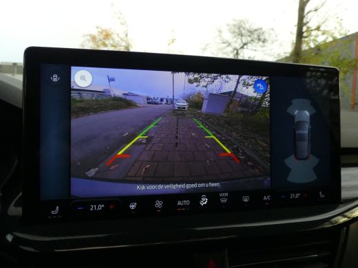 Ford Focus 1.0 EcoBoost Hybrid 125PK ST Line X | PANORAMADAK | STOEL+STUUR+VOORRUITVERWARMING | ADAPTIEVE CR... ActivLease financial lease