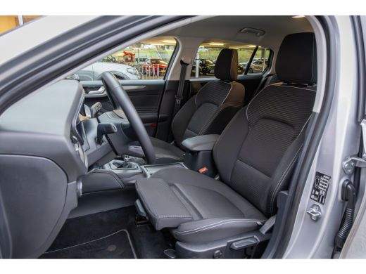 Ford Focus 1.0 EcoBoost Hybrid Titanium X | Camera | Stoel/stuur/voorruit verwarming | Apple Carplay/Android... ActivLease financial lease