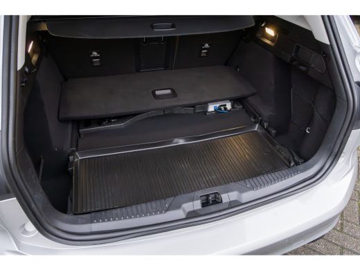 Ford Focus 1.0 EcoBoost Hybrid Titanium X | Camera | Stoel/stuur/voorruit verwarming | Apple Carplay/Android... ActivLease financial lease