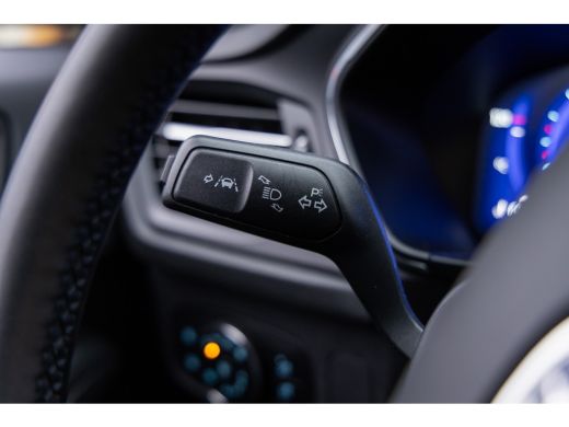 Ford Focus 1.0 EcoBoost Hybrid Titanium X | Camera | Stoel/stuur/voorruit verwarming | Apple Carplay/Android... ActivLease financial lease