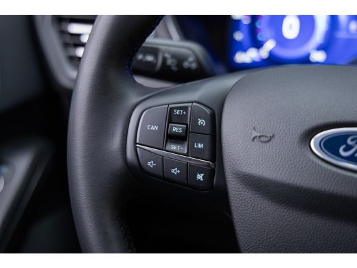 Ford Focus 1.0 EcoBoost Hybrid Titanium X | Camera | Stoel/stuur/voorruit verwarming | Apple Carplay/Android... ActivLease financial lease